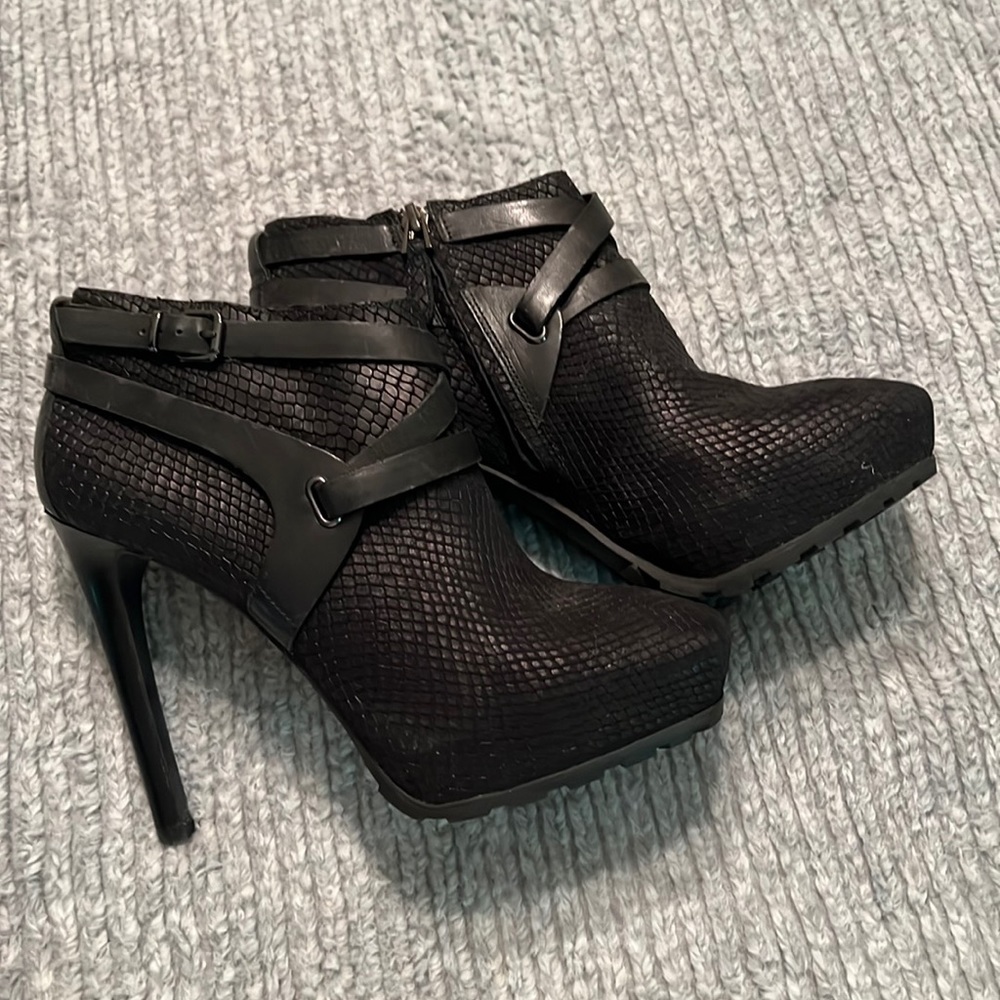 Guess Booties